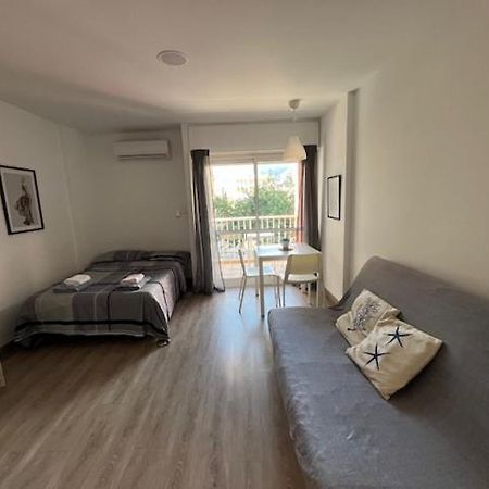 Estudio Vacacional 贝纳尔马德纳 外观 照片