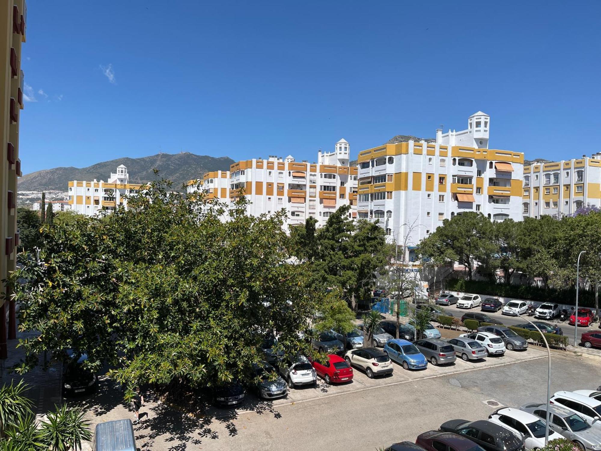 Estudio Vacacional 贝纳尔马德纳 外观 照片